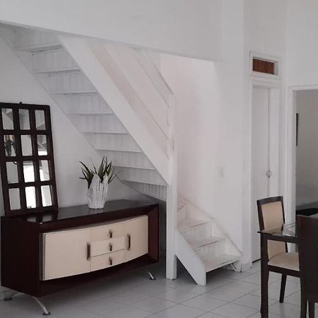 Linda Casa Para Temporada No Pero/Кабу-Фриу Экстерьер фото